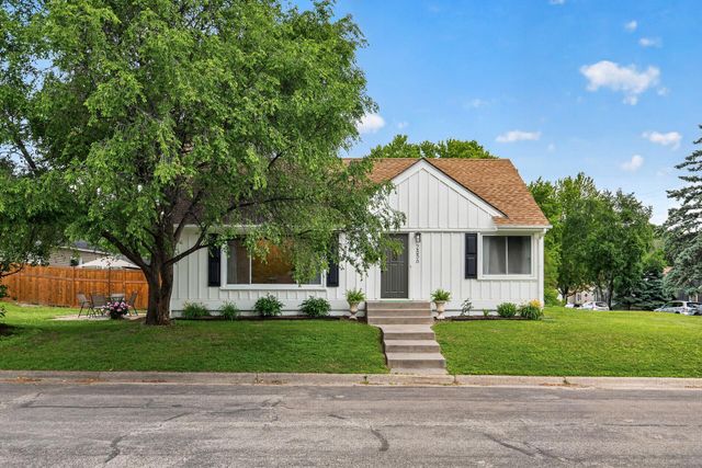 2856 Brunswick Avenue S, Saint Louis Park, MN 55416