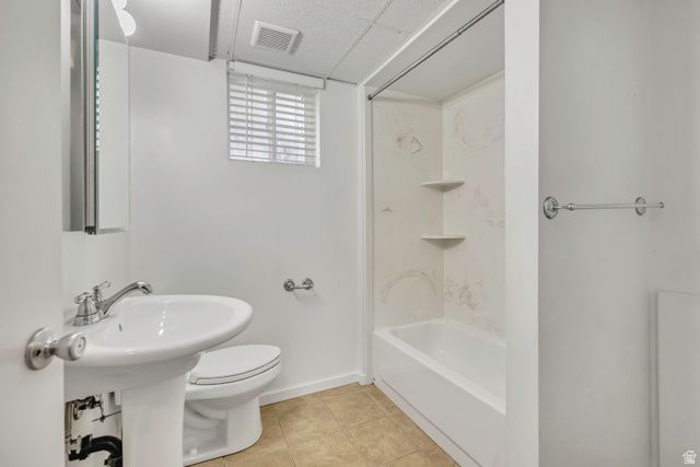 8327 S ROMAINE DR, Sandy, UT 84070