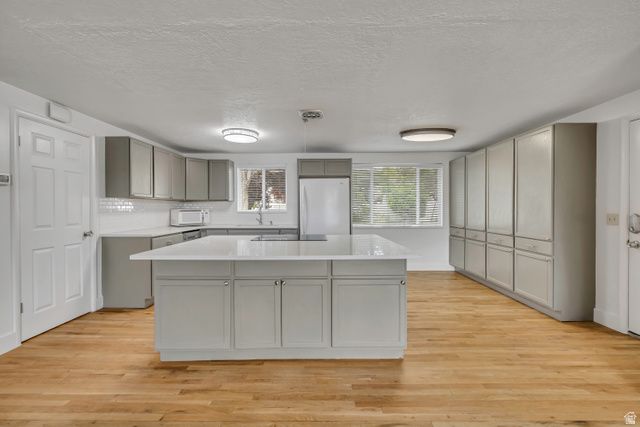 8327 S ROMAINE DR, Sandy, UT 84070