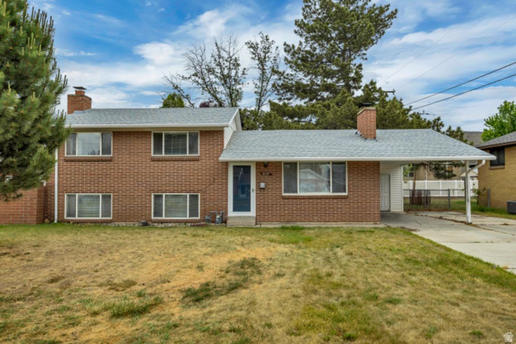 8327 S ROMAINE DR, Sandy, UT 84070