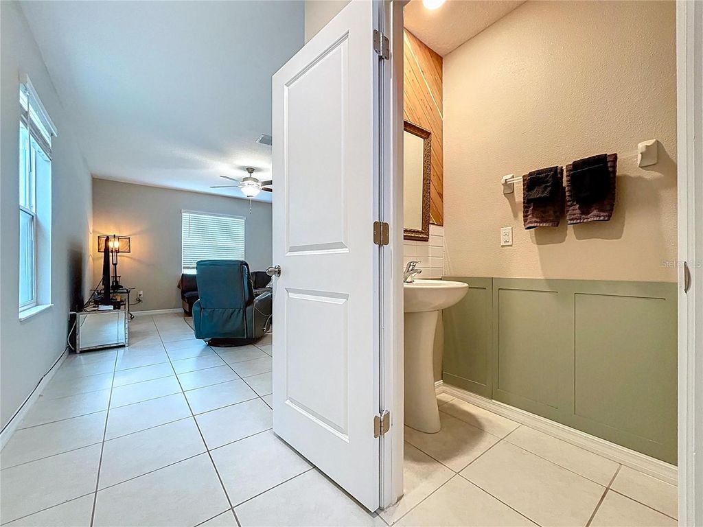 Image 5 of property listing at 3141 OYSTER COVE STREET, Wimauma, FL 33598