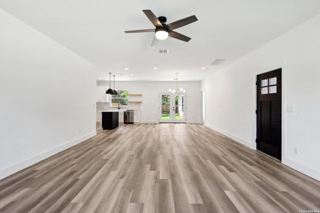 1934 Lamar St, San Antonio, TX 78202