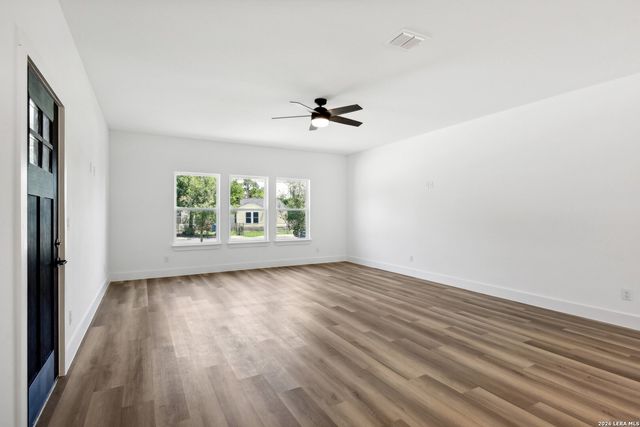 1934 Lamar St, San Antonio, TX 78202