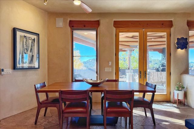 2160 Paseo Iglesias, Santa Fe, NM 87501