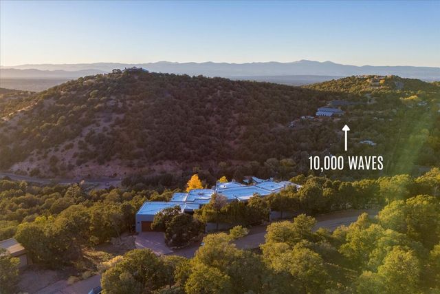 2160 Paseo Iglesias, Santa Fe, NM 87501