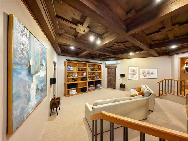 2160 Paseo Iglesias, Santa Fe, NM 87501