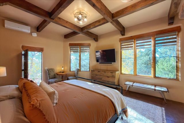 2160 Paseo Iglesias, Santa Fe, NM 87501
