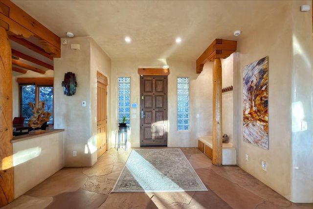 2160 Paseo Iglesias, Santa Fe, NM 87501