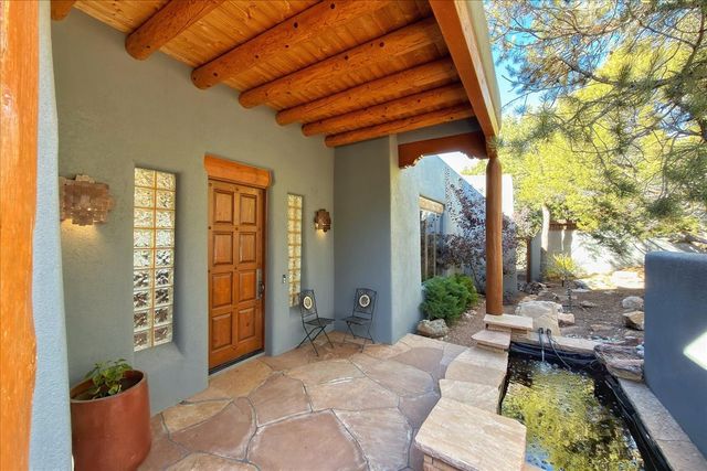 2160 Paseo Iglesias, Santa Fe, NM 87501