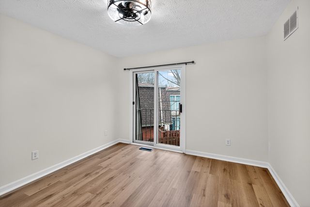 433 Darby Creek A, Lexington, KY 40509