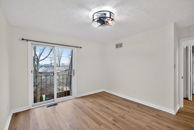 433 Darby Creek A, Lexington, KY 40509