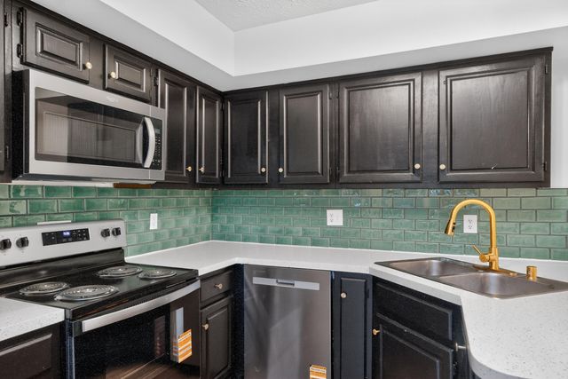 433 Darby Creek A, Lexington, KY 40509