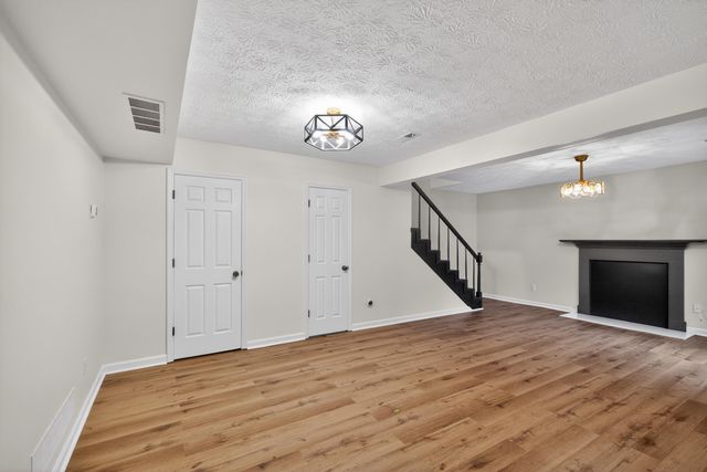 433 Darby Creek A, Lexington, KY 40509