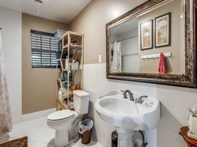 111 W Kenwood Drive, Garland, TX 75041