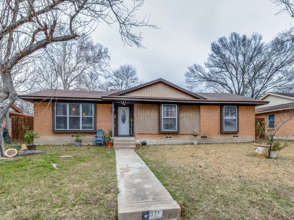 111 W Kenwood Drive, Garland, TX 75041