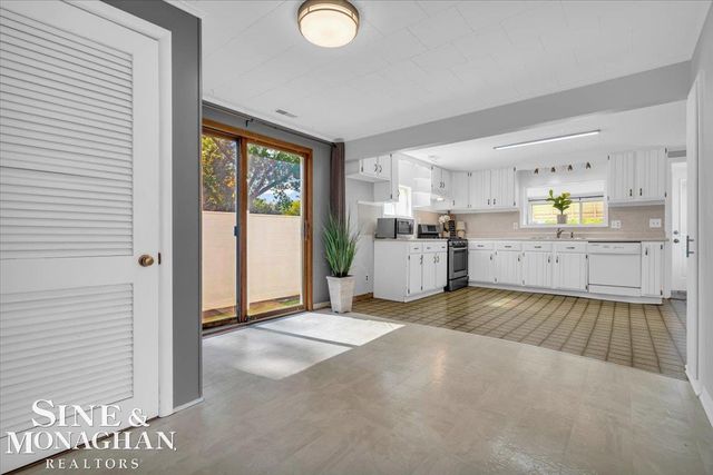 6138 River Road, East China Twp, MI 48054