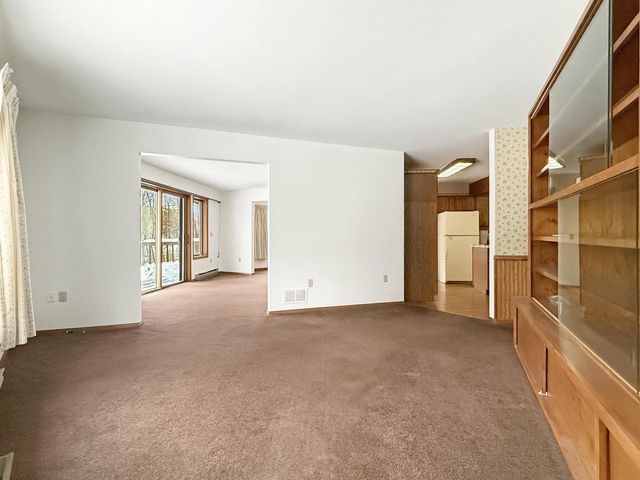 N1417 OAK PARK DRIVE, Menominee, MI 49858