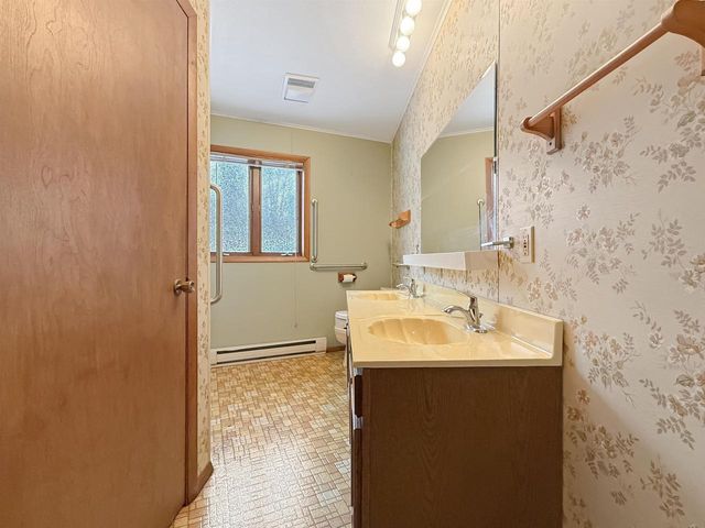 N1417 OAK PARK DRIVE, Menominee, MI 49858