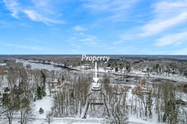 N1417 OAK PARK DRIVE, Menominee, MI 49858