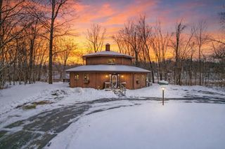 N1417 OAK PARK DRIVE, Menominee, MI 49858