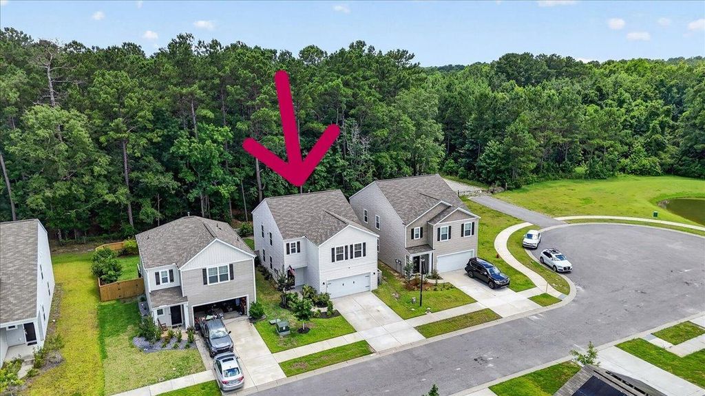 Image 23 of property listing at 109 Sunray Lane, Summerville, SC 29486