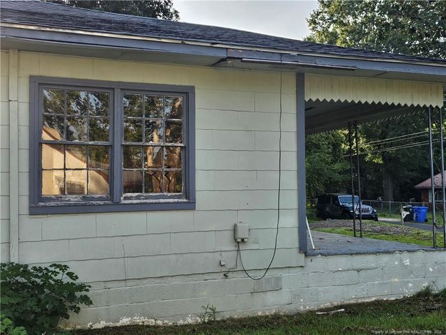 5318 Dairy Drive, Fayetteville, NC 28304