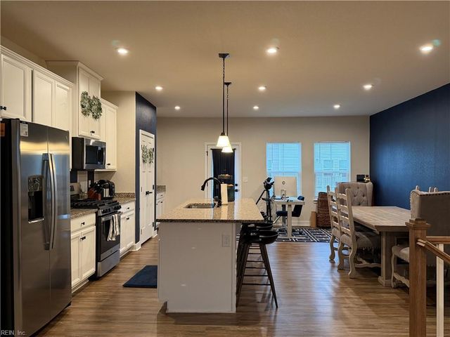 180 Spring Grove WAY, Smithfield, VA 23430