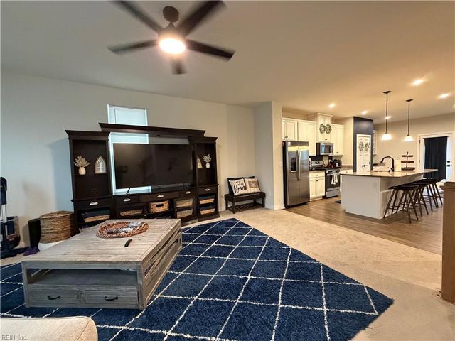 180 Spring Grove WAY, Smithfield, VA 23430