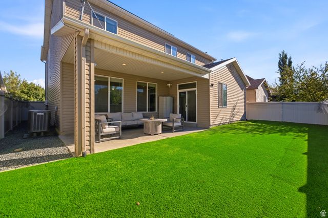 879 W HEXHAM DR, North Salt Lake, UT 84054