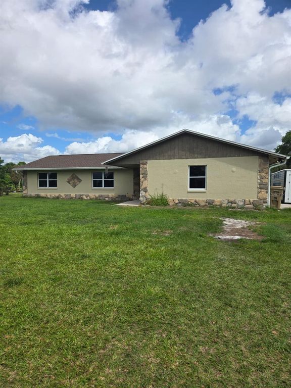 Image 15 of property listing at 2961 BIG SKY BOULEVARD, Kissimmee, FL 34744