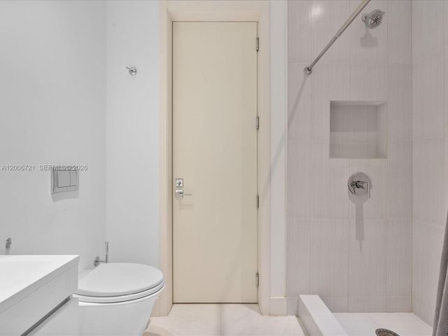 17475 Collins Ave 2302, Sunny Isles Beach, FL 33160
