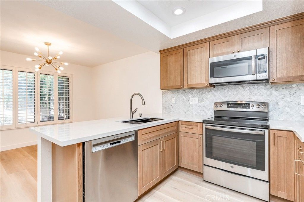 933 Creekside Drive 126, Fullerton, CA 92833 — exterior