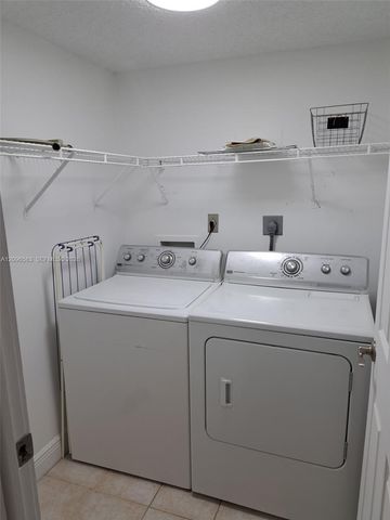 8860 SW 123rd Court K402, Miami, FL 33186