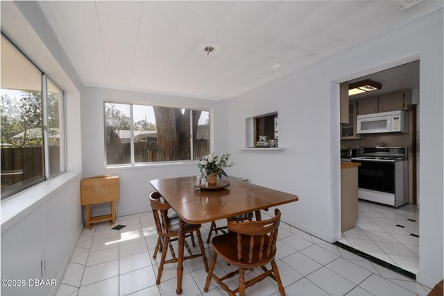 525 Lowndes Avenue, Ormond Beach, FL 32174