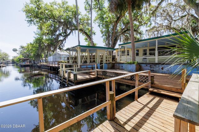 525 Lowndes Avenue, Ormond Beach, FL 32174