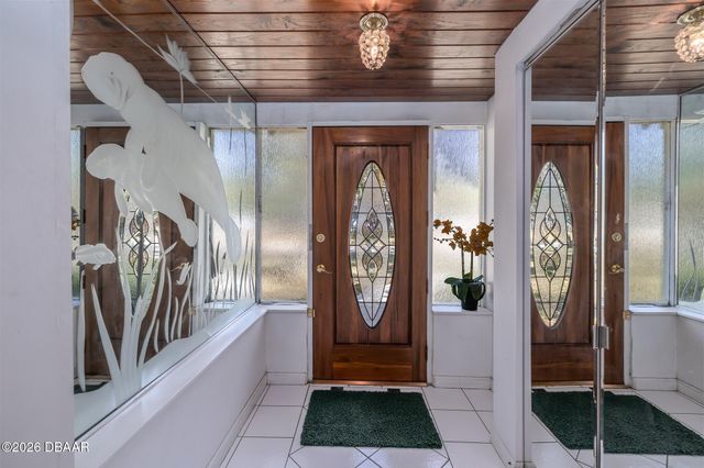 525 Lowndes Avenue, Ormond Beach, FL 32174