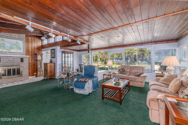 525 Lowndes Avenue, Ormond Beach, FL 32174