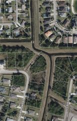 370 Pembroke ST, Lehigh Acres, FL 33974