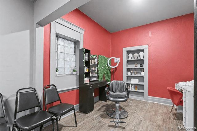 2635 Caniff Street, Hamtramck, MI 48212