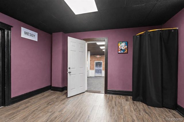 2635 Caniff Street, Hamtramck, MI 48212