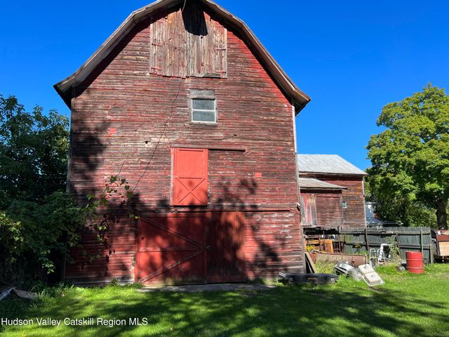 60 Anthony Street, Hillsdale, NY 12529