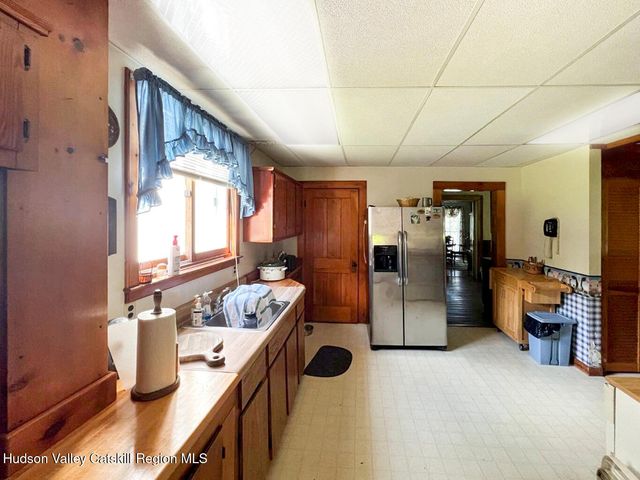 60 Anthony Street, Hillsdale, NY 12529