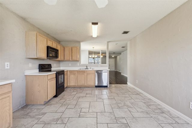 6109 Highfield Park, Denton, TX 76210