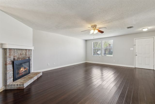 6109 Highfield Park, Denton, TX 76210