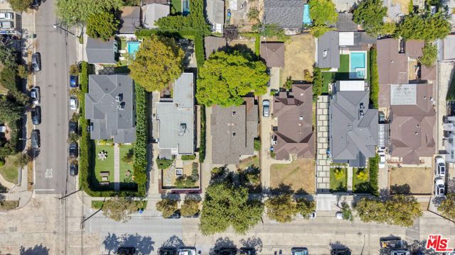 613 N Lucerne Boulevard, Los Angeles, CA 90004