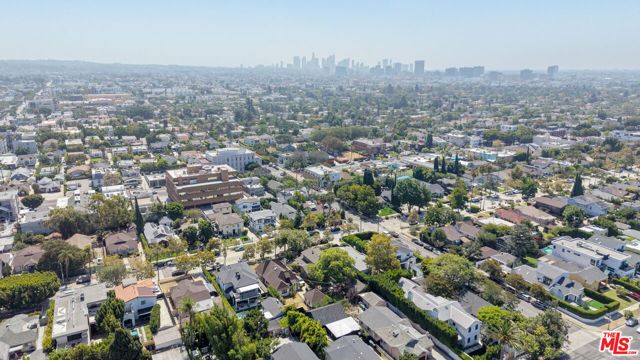 613 N Lucerne Boulevard, Los Angeles, CA 90004