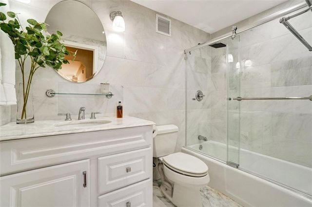 2479 Peachtree Road NE 1117, Atlanta, GA 30305