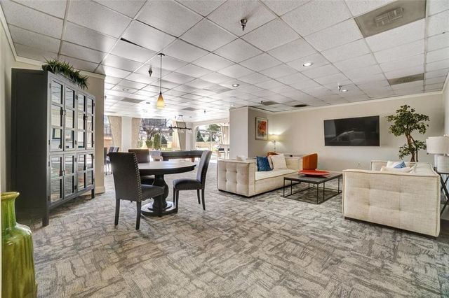 2479 Peachtree Road NE 1117, Atlanta, GA 30305