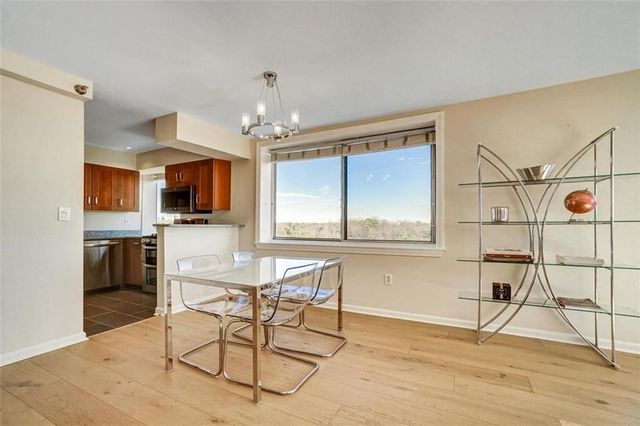 2479 Peachtree Road NE 1117, Atlanta, GA 30305