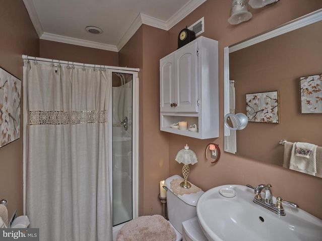 137 WELLS RD, Doylestown, PA 18901